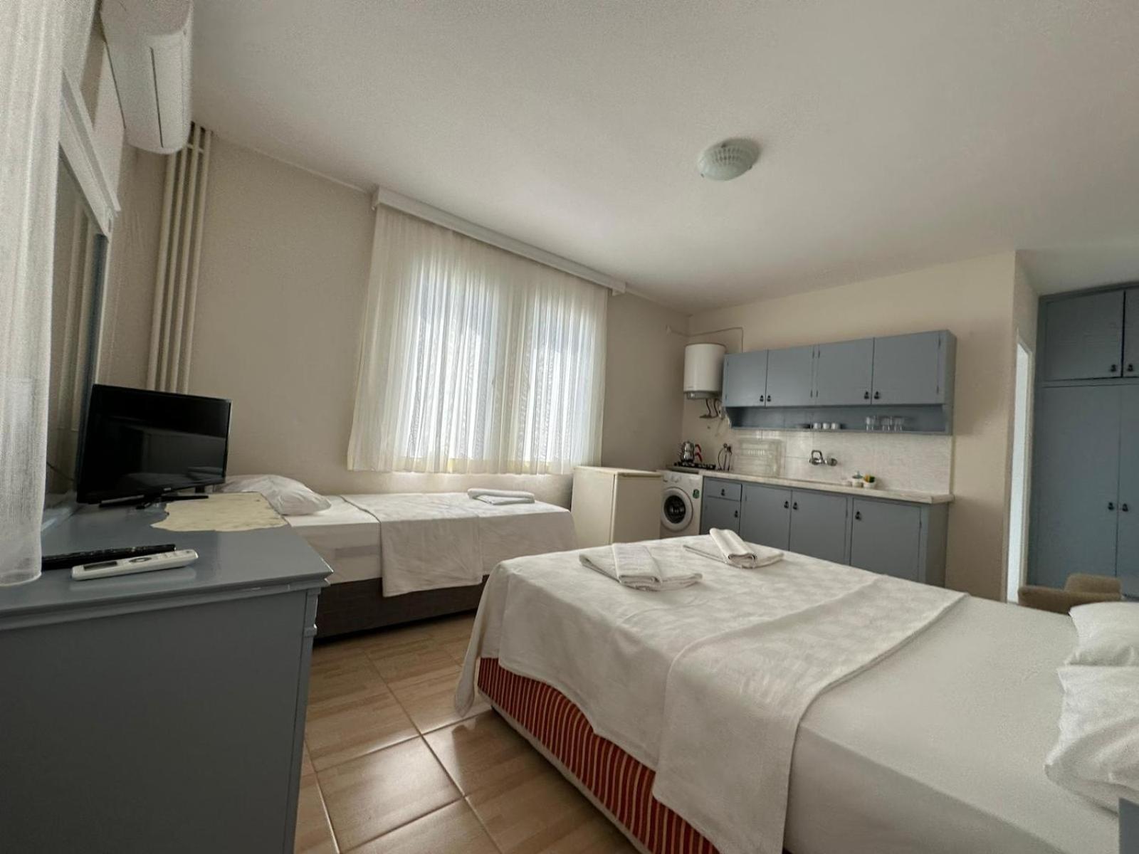 Cicek Apart Hotel Çeşme Εξωτερικό φωτογραφία